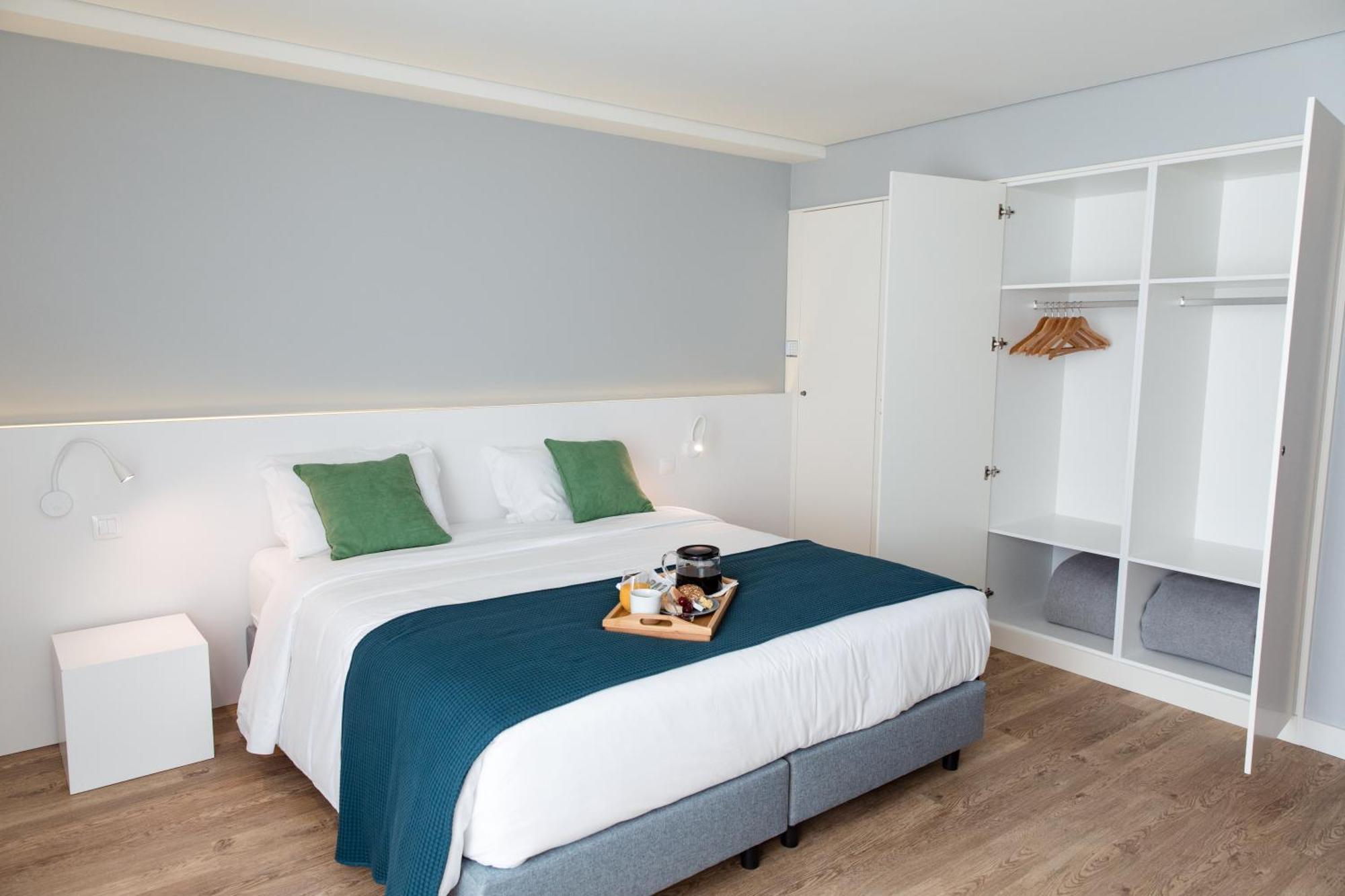 Ilha Hostel & Suites Ponta Delgada  Bagian luar foto
